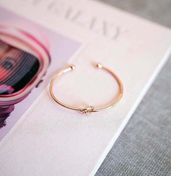 Infinity-armband med kärleksknut | Guld