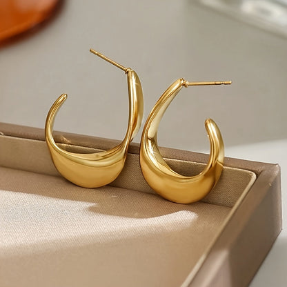 Sculpted Crescent creolörhängen | Guld