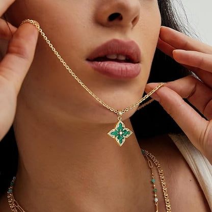 Smaragd Klöver halsband med hänge | Guld