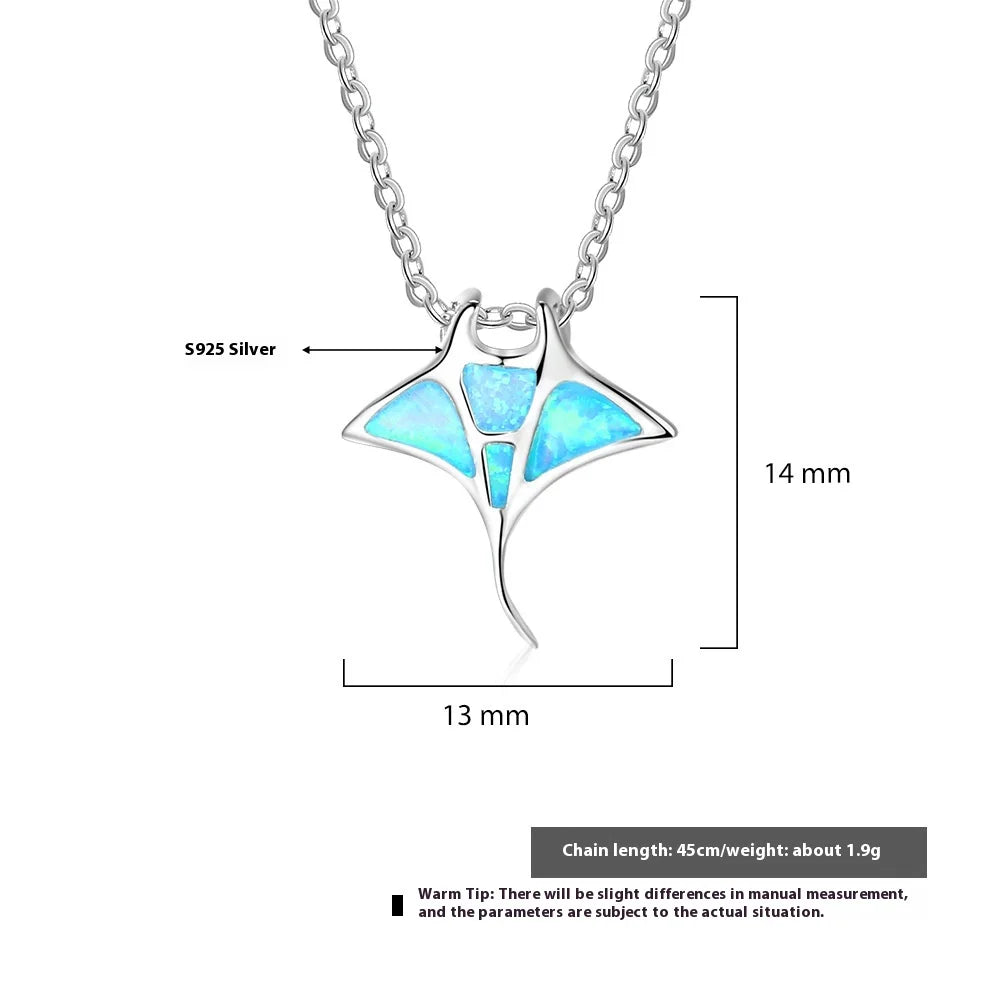 Manta Ray Blue Opal Ocean Halsband