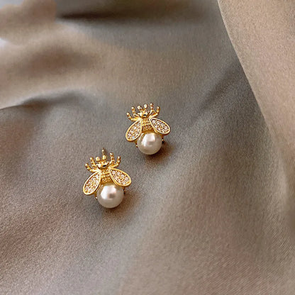 Honung Bi Pärla Stud Örhängen Elegant Guld Tone Jewelry For Women