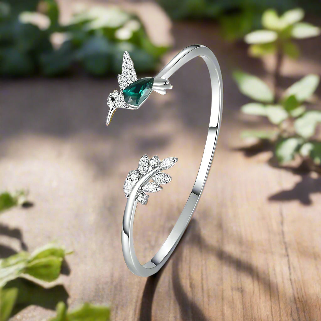 Justerbar Humming Fågel Ring With Rhinestone Diamond