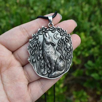 Måne Varg Spirit Animal Hänge Halsband