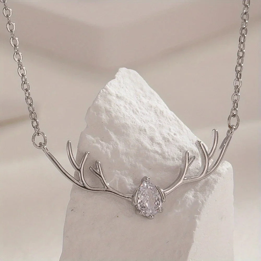 Deer Antler Hjärta Berlock Halsband