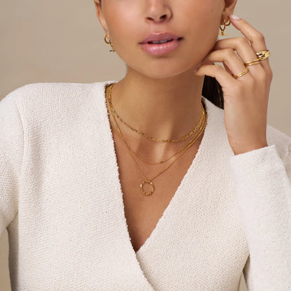 Öppen Circle Tre Row halsband | Guld