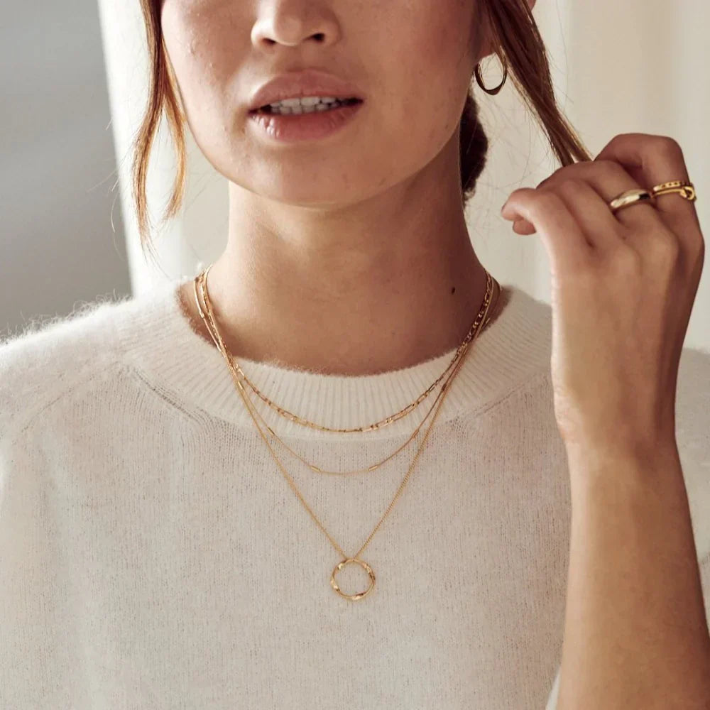 Öppen Circle Tre Row halsband | Guld