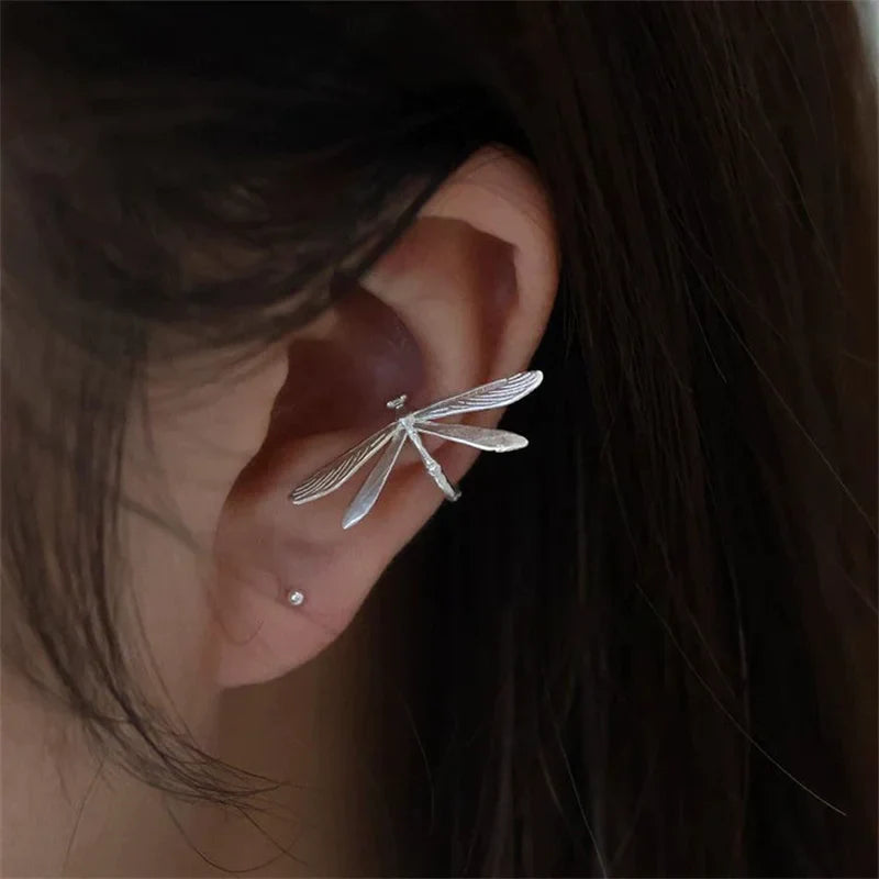 Delicate Trollslända Ear Clips
