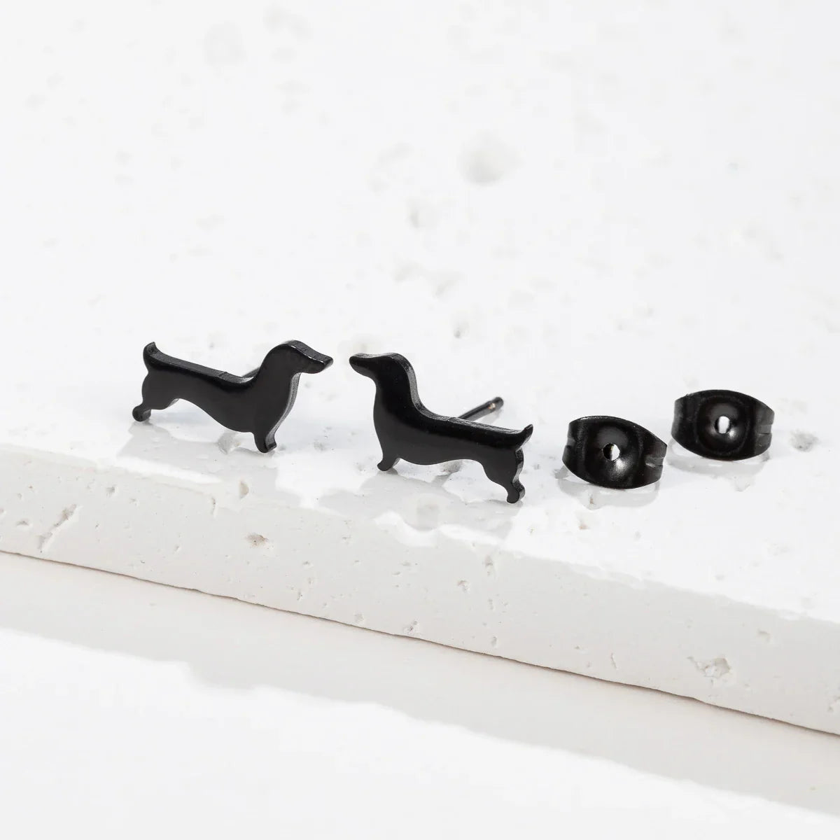 Sterling Silver Dachshund Silhouette Stud Örhängen