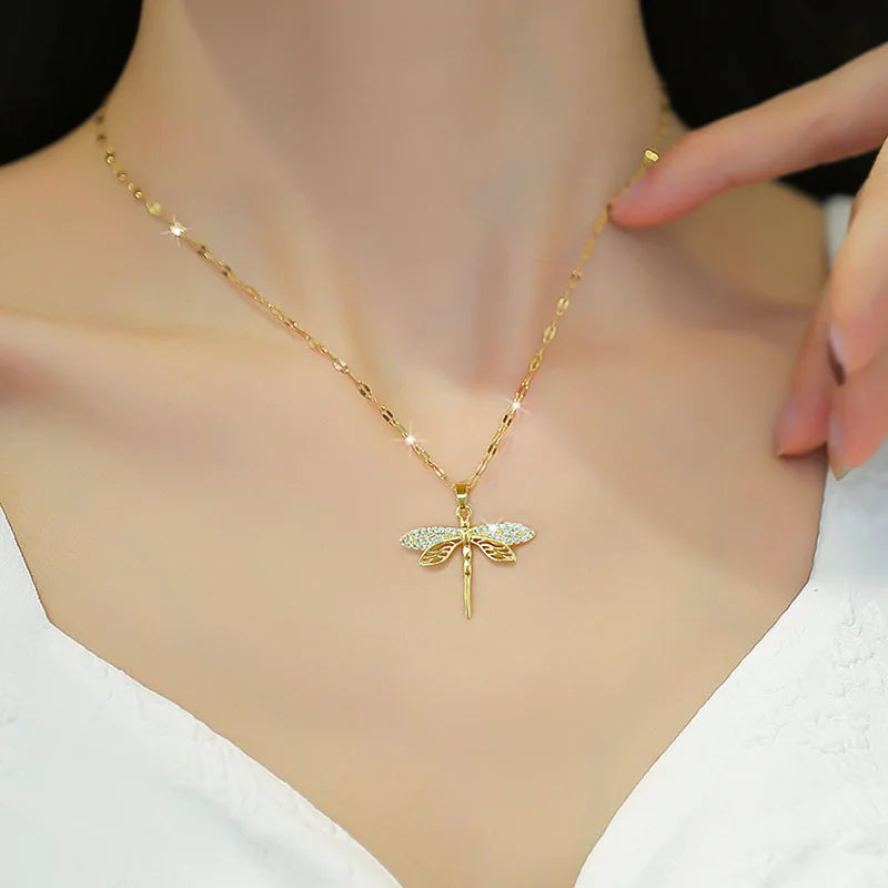 Kristall Trollslända Halsband Symbol