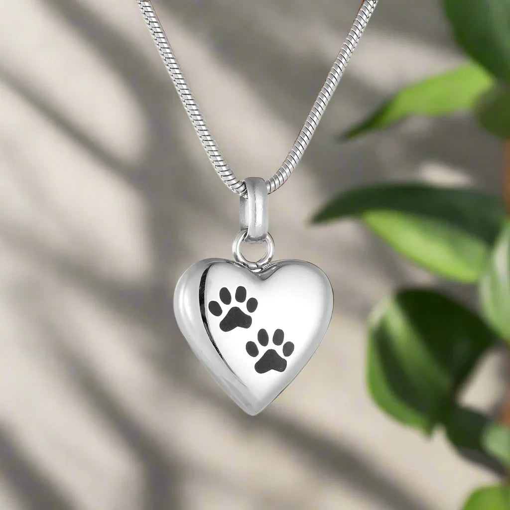 Pet Memorial Urn Halsband Hjärta Shaped Hänge With Tass Engraving