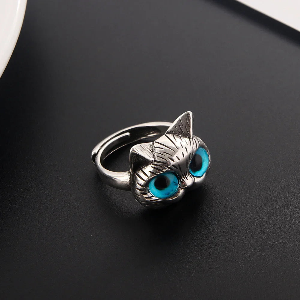 Blue Eyed Katt Ring Playful Vintage Silver Animal Ring For Katt Lovers