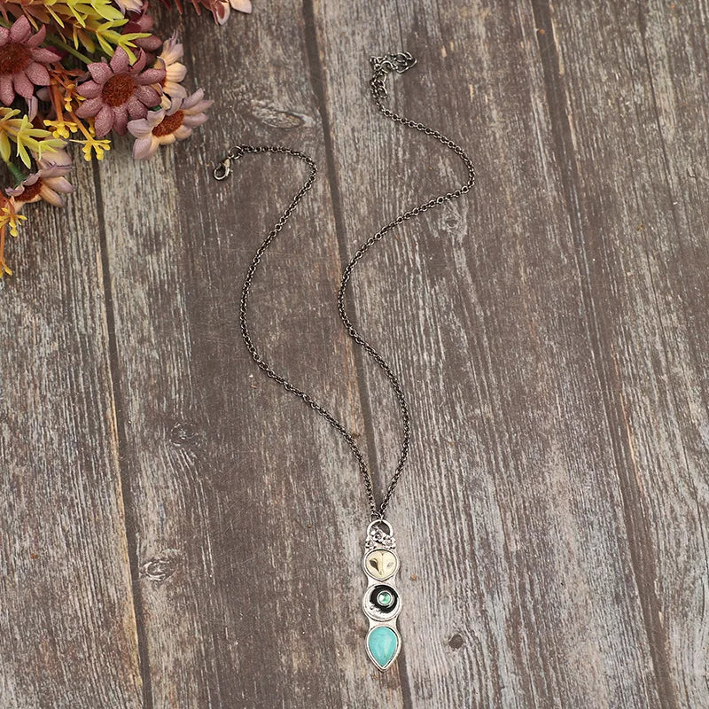 Turquoise Uggla Wisdom Bar Halsband