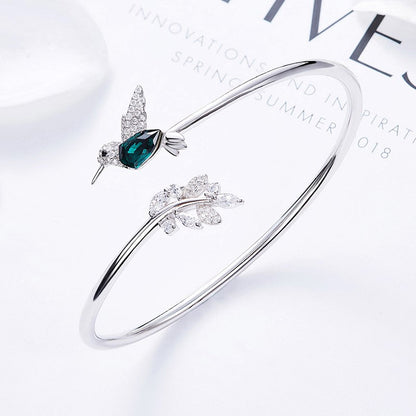 Justerbar Humming Fågel Ring With Rhinestone Diamond