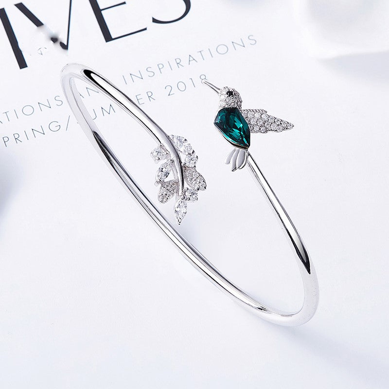 Justerbar Humming Fågel Ring With Rhinestone Diamond