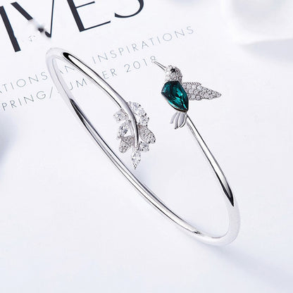 Justerbar Humming Fågel Ring With Rhinestone Diamond