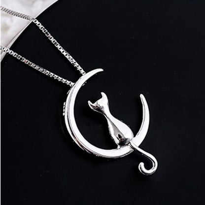 Crescent And Katt Elegant Katt Halsband
