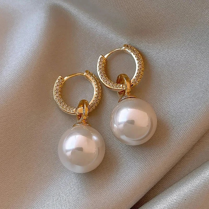 Eleganta pärlörhängen